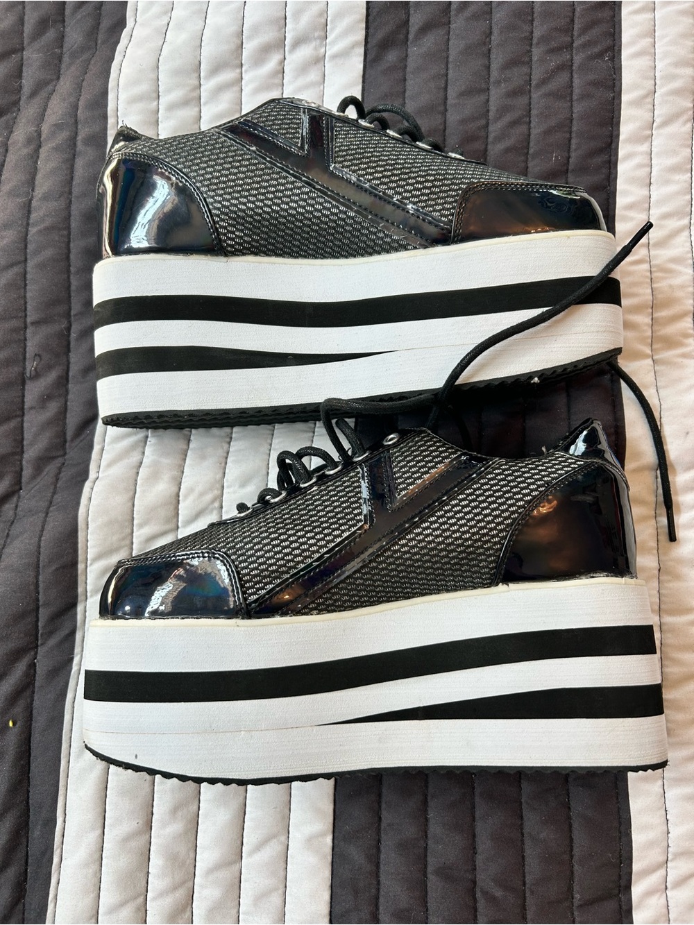 RARE! YRU Karazii Platform Sneakers